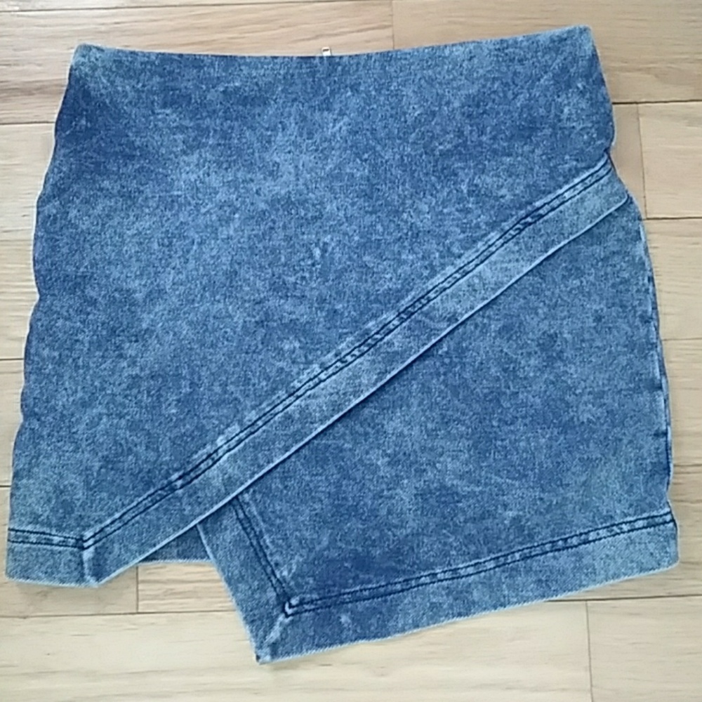 Seed Teen denim like skirt size 14 fits like XS